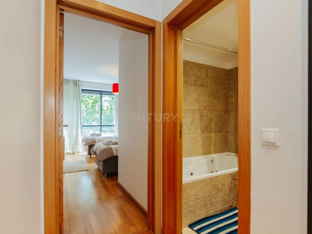 T2 - Condominio Portucalle - Parque das Nações - Image 13