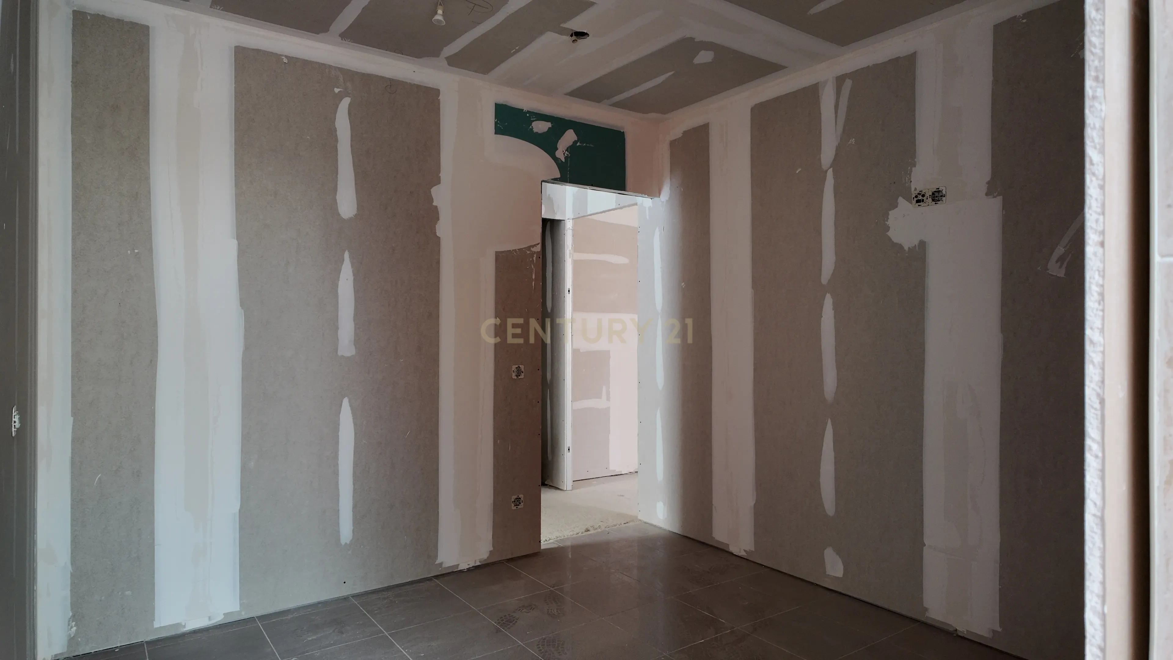 Fotografia 10 de Apartamento T2+1 RENOVADO, terraço, garagem - Gião, Vila do Conde