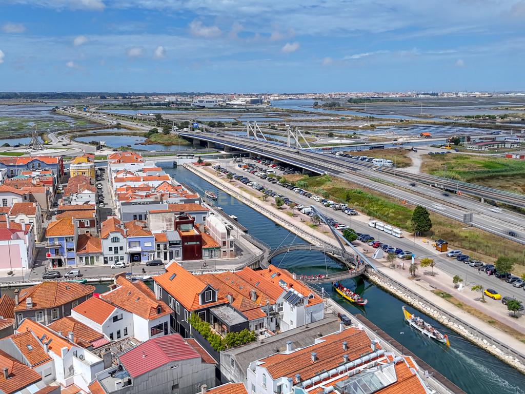 Trespasse de Restaurante Bar na zona histórica de Aveiro - Image 26