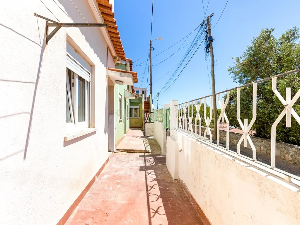 Duas Moradias em Alvide, Cascais - Image 23