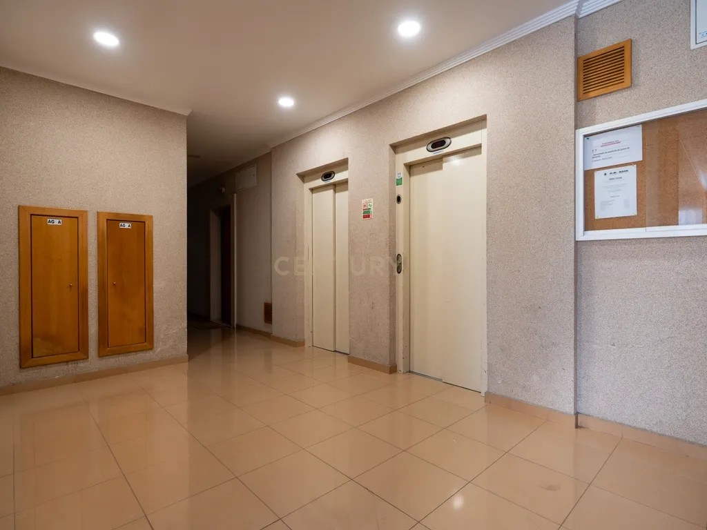 Apartamento T1 - PORTIMÃO - Image 4