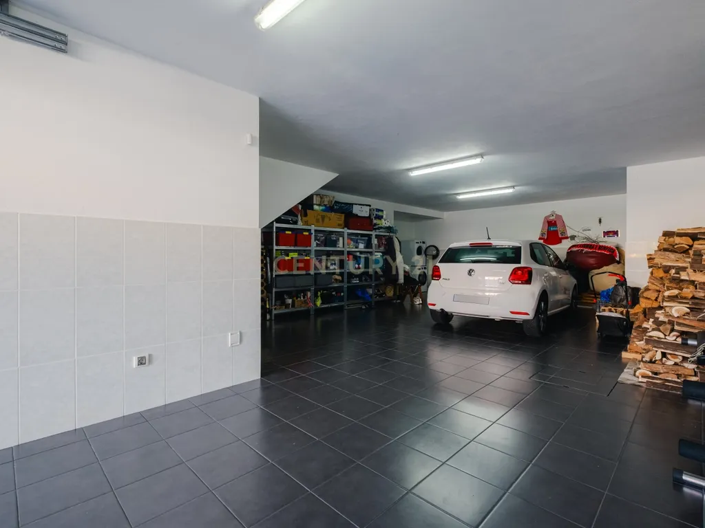 Moradia T4 com 255 m², Suíte Generosa, Jardim e Garagem para 3+ Viaturas | Astromil, Paredes - Image 54