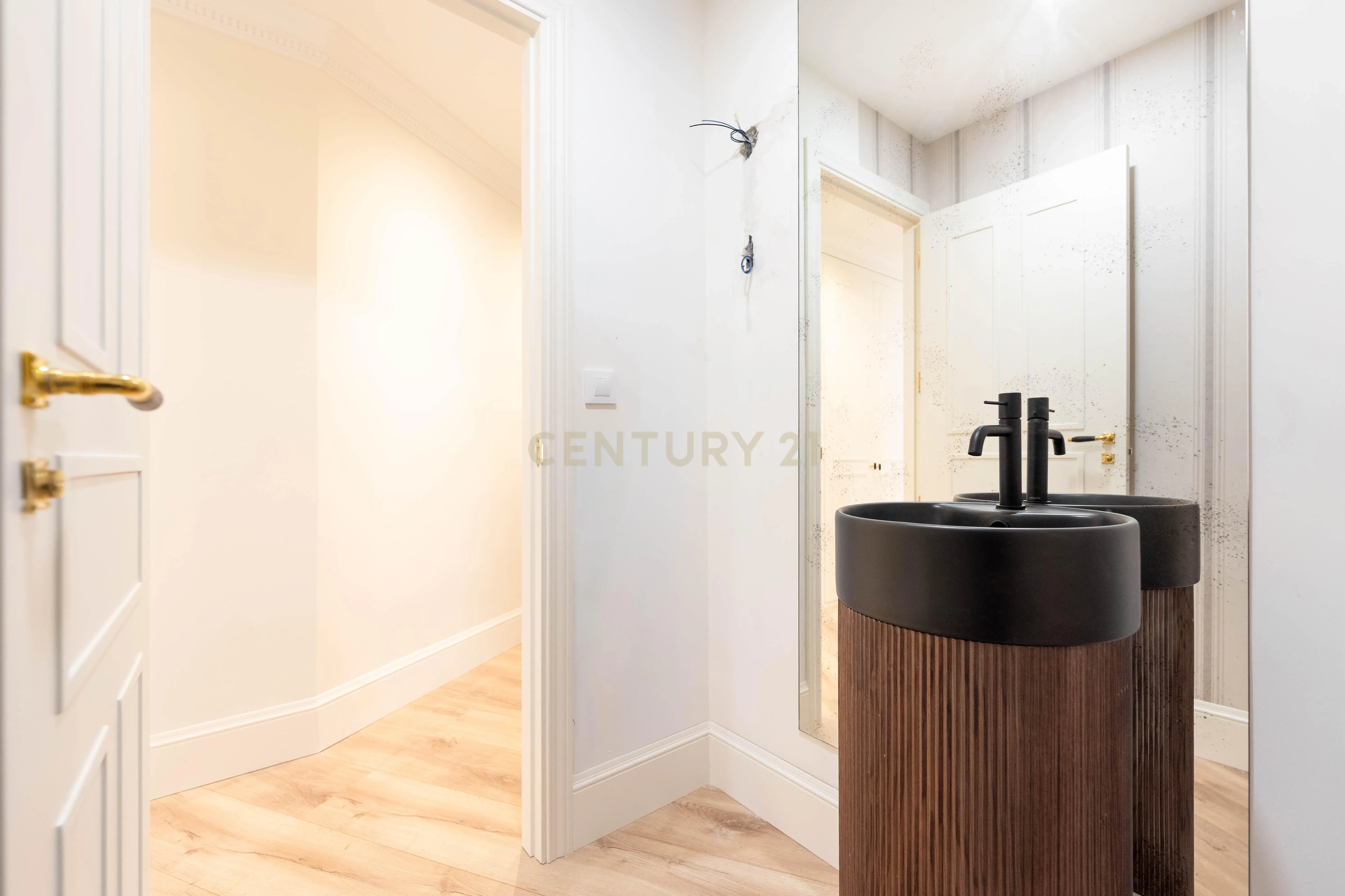 APARTAMENTO LUMINOSO Bº DE SALAMANCA - Image 18