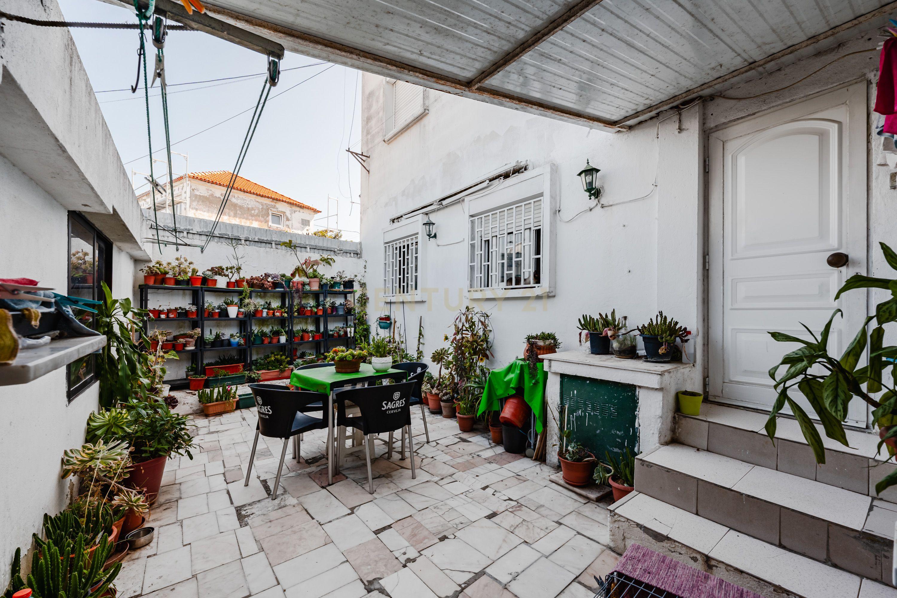 Fotografia 12 de Apartamento T2 à venda na Praceta Dom João IV