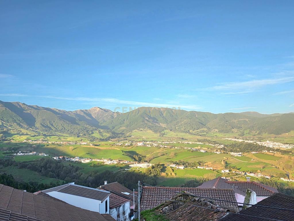 Moradia T5 Totalmente Equipada e Renovada com Vista Deslumbrante – Lomba do Cavaleiro, Povoação - Image 29