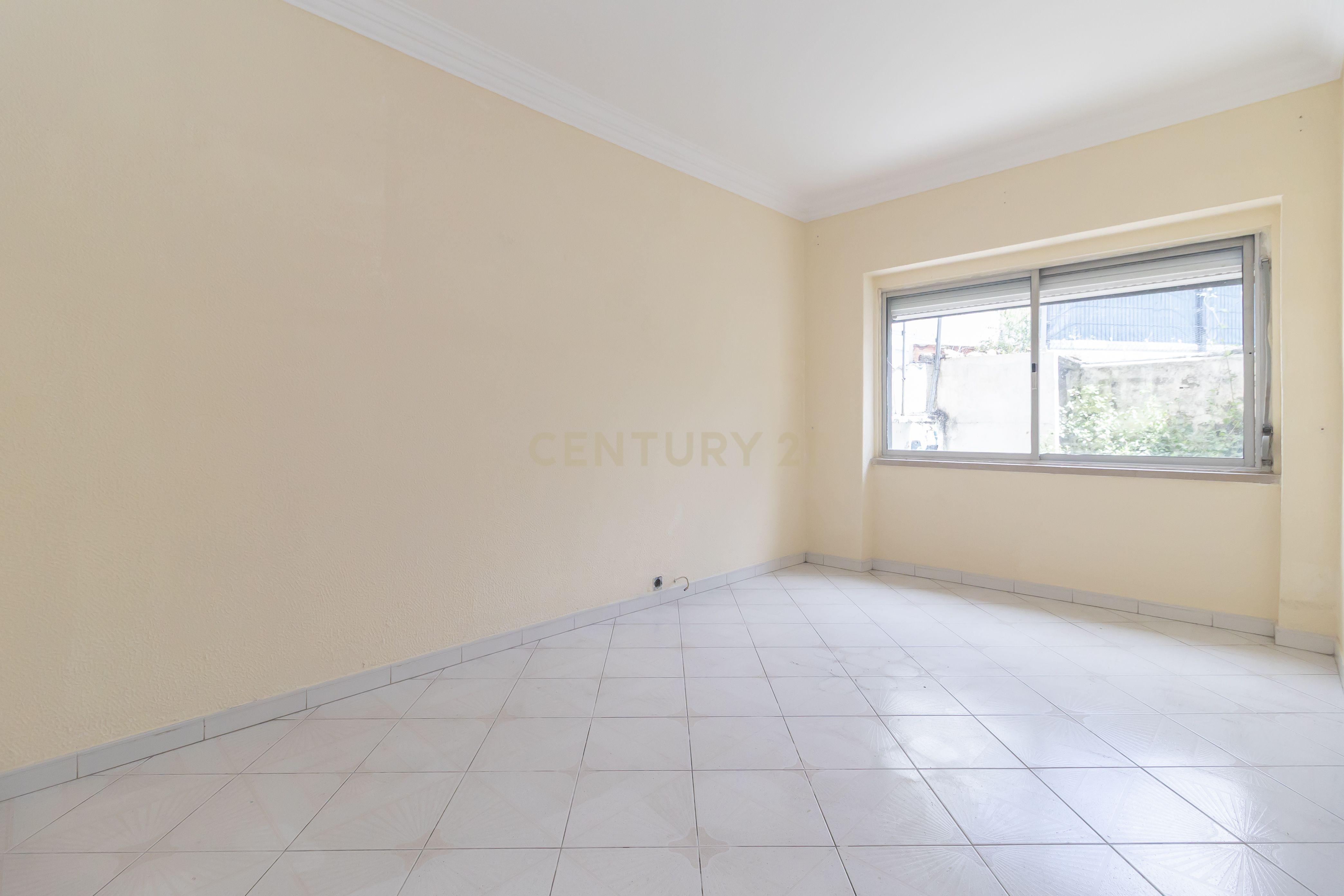Fotografia 6 de Apartamento com Potencial de Valorização em Almada