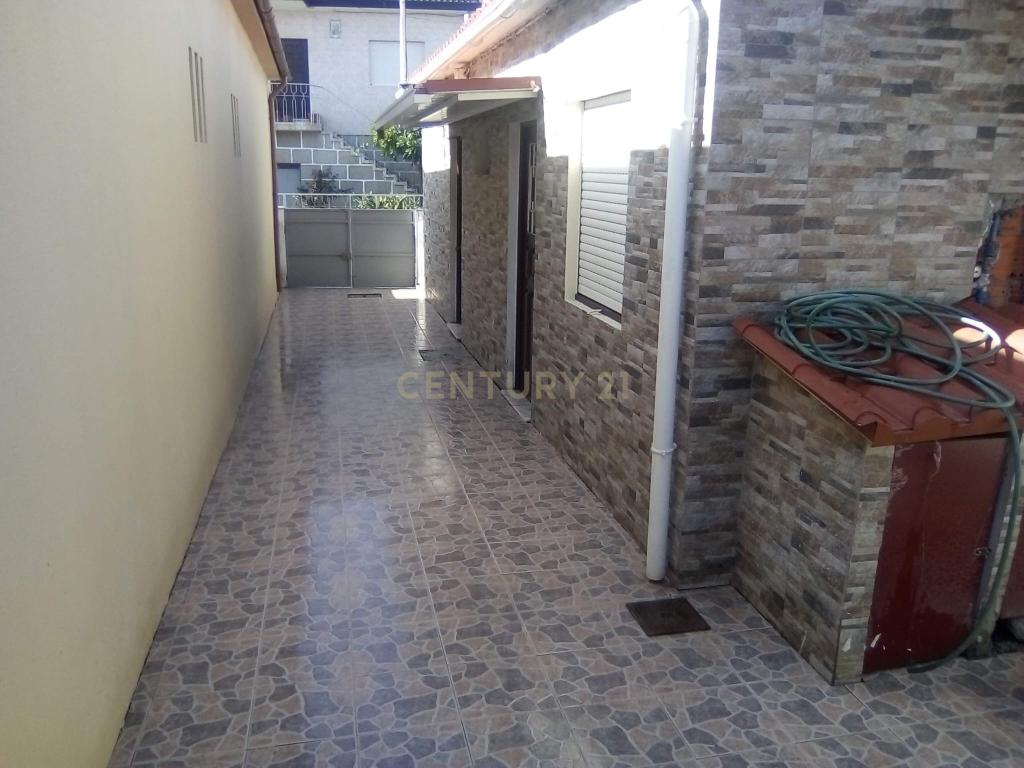 3 Moradias em Santa Cruz do Bispo - Image 20