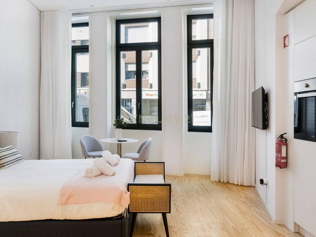Apartamento T0 , com Licença AL, na Rua de Camões – Porto - Image 6