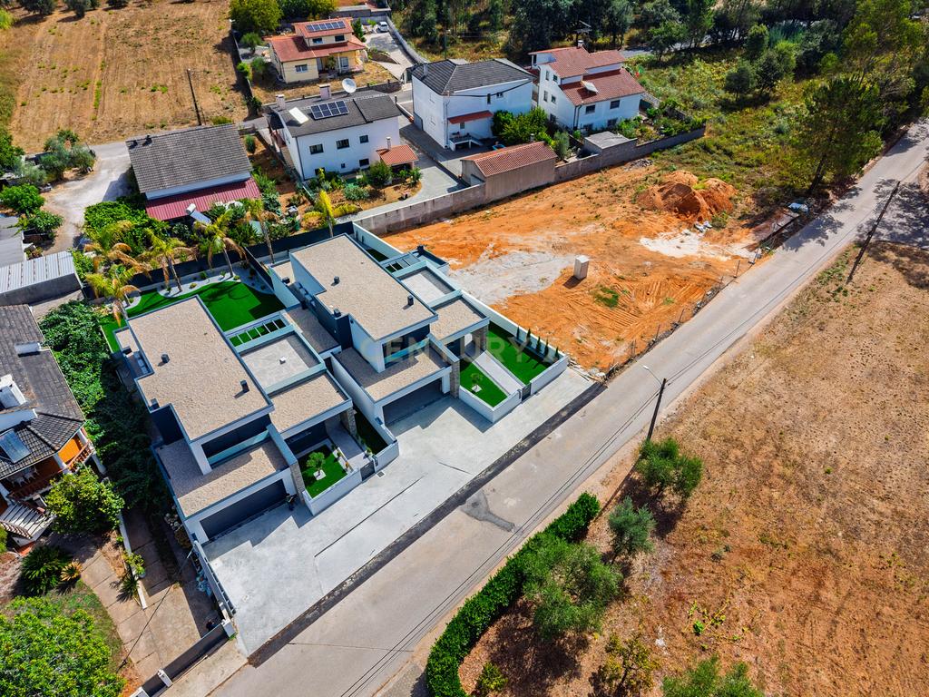 Moradia Contemporânea T3 Construção Nova em Fátima, Ourém - Image 45