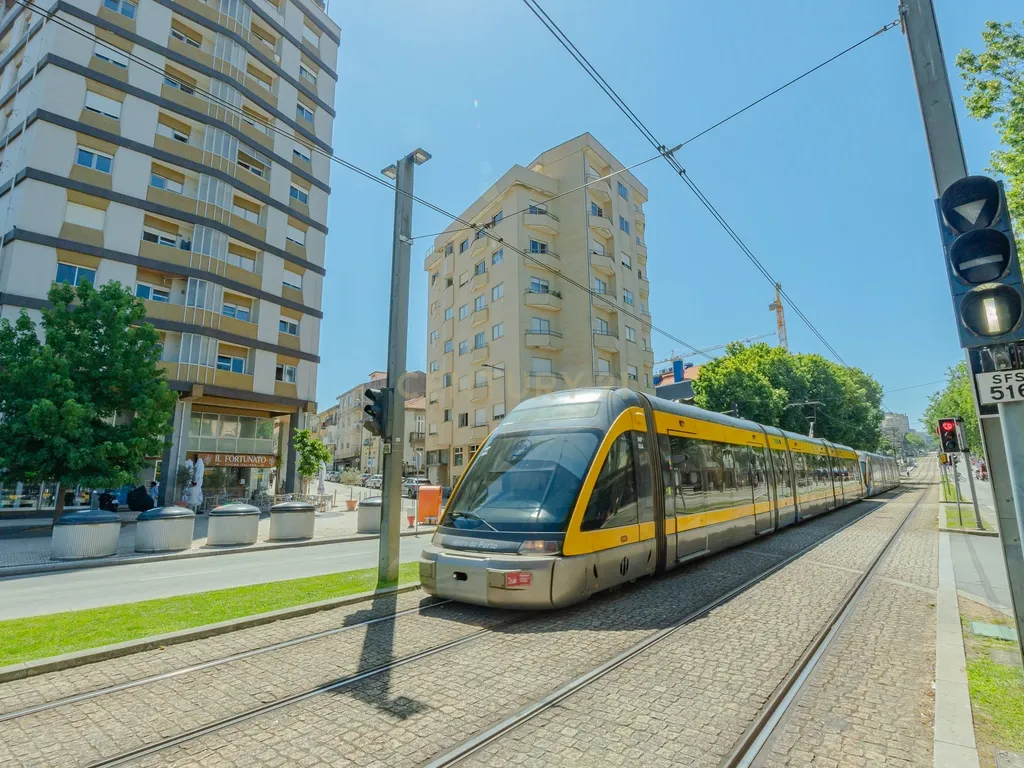 PRÉDIO EM PROPRIEDADE TOTAL Junto ao Jardim do Morro | Vila Nova de Gaia - Image 11