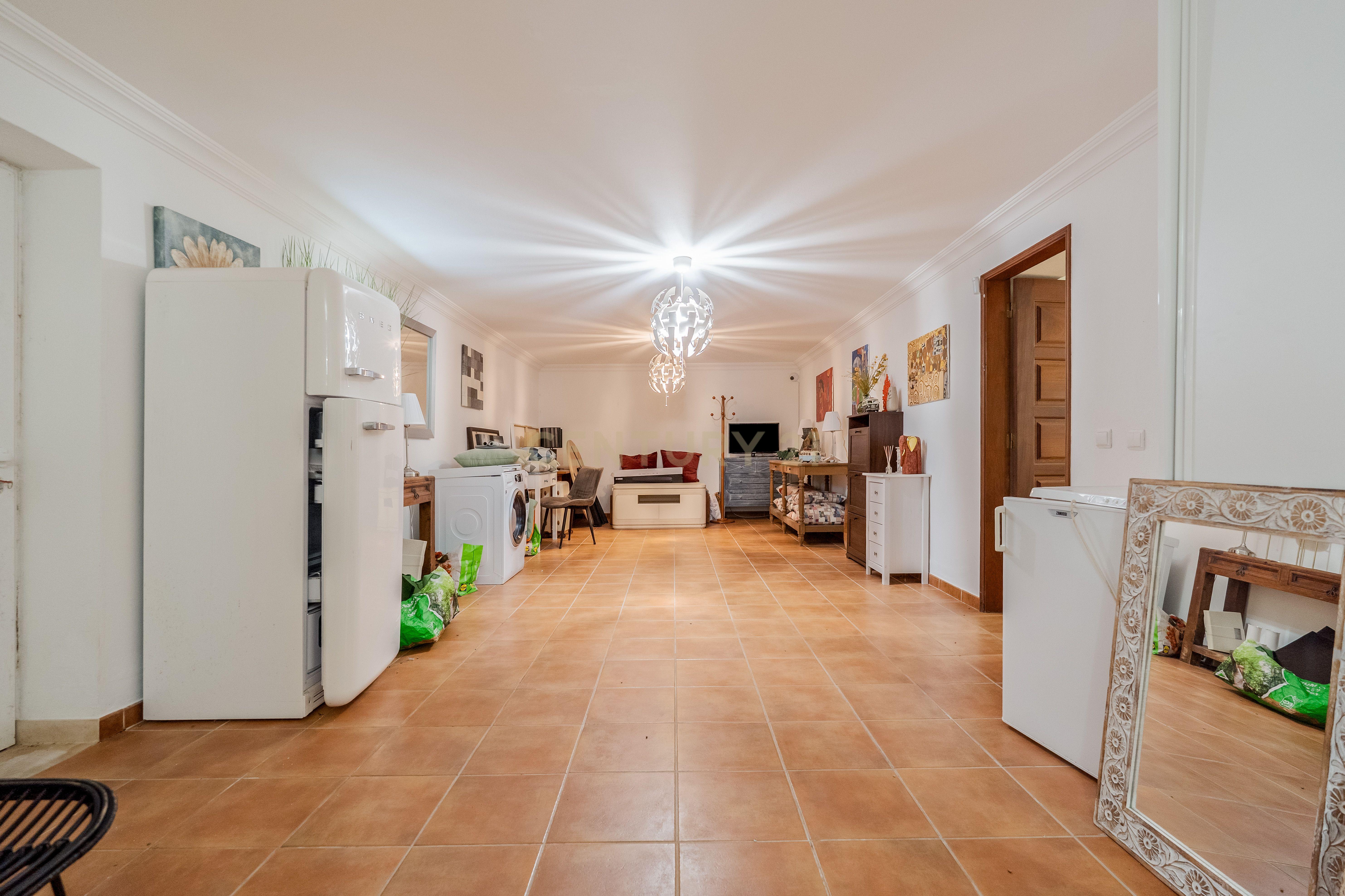 Casa de Luxo em Albufeira com Vista Panorâmica e Piscina - Image 18