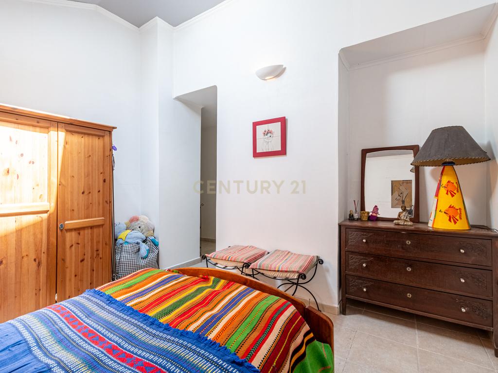 Exclusivo T4 Duplex na Urbanização da Cavaleira | 205 m² de Área Total | Parqueamento - Image 29