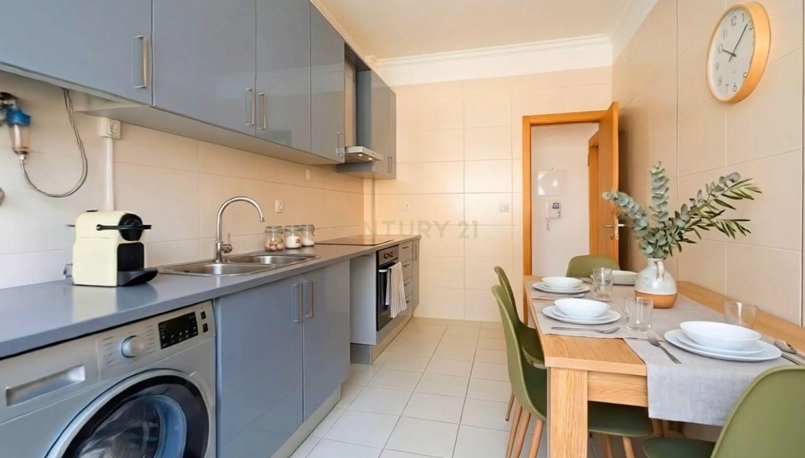 Fotografia 10 de Apartamento T2 em Almeirim, Santarém - Oportunidade Única