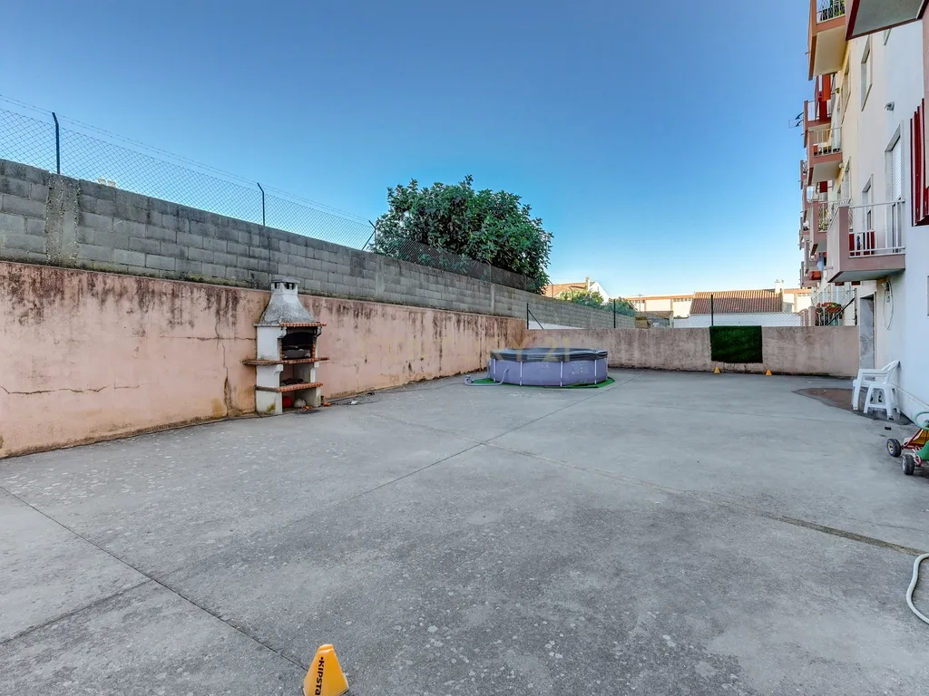 T3 Espaçoso à Venda em São João da Talha – Rua Palmira Bastos - Image 24