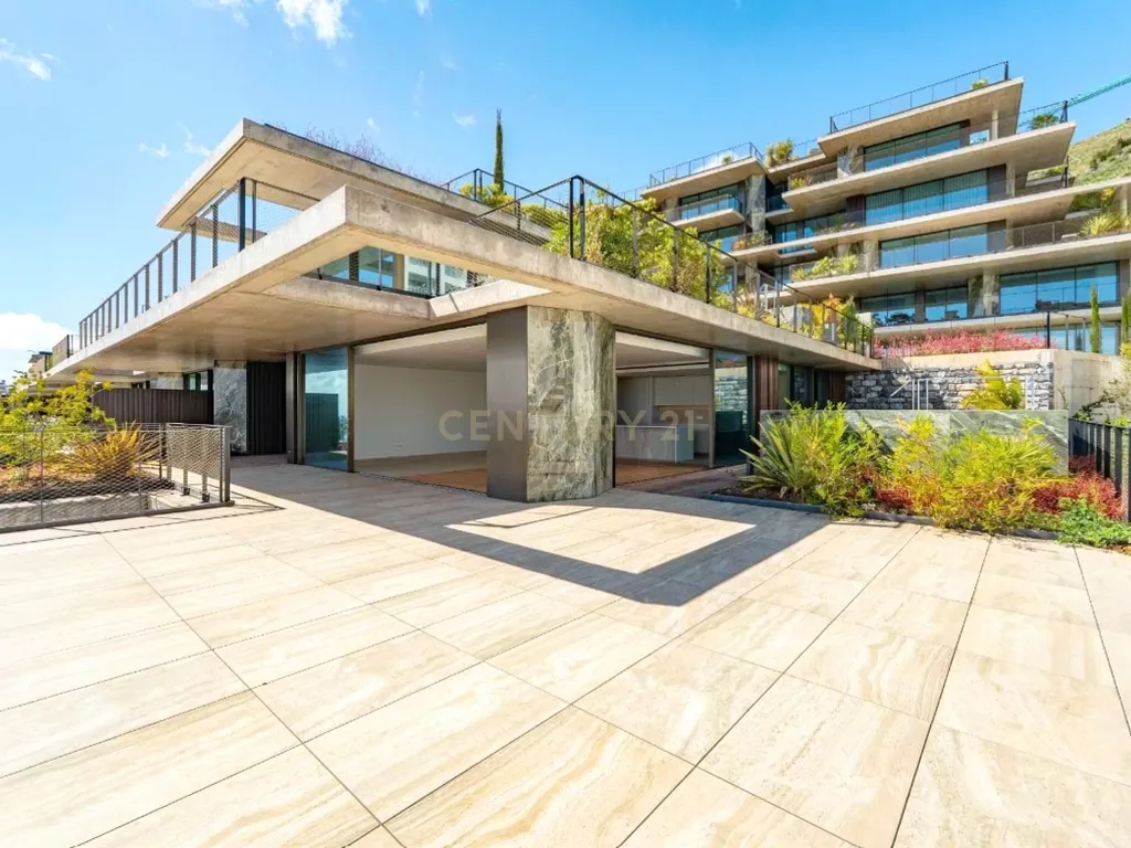Savoy Residence | Monumentalis Uma nova dimensão de exclusividade no coração do Funchal - Image 9