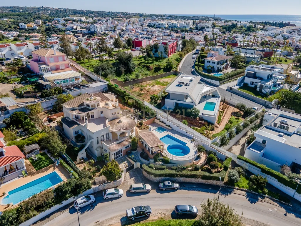 Moradia em Ferragudo com Vista para o Rio - Image 3