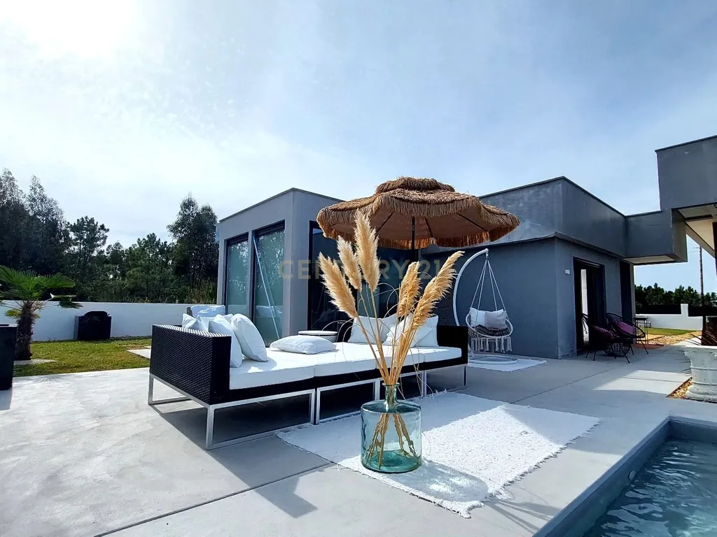 Oasis Coco Beach Villa - Moradia de Luxo Isolada T3 + 1 com Guest House e Piscina, lote 1,368 m² – Urbanização Vila Alegre, Fernão Ferro - Image 6