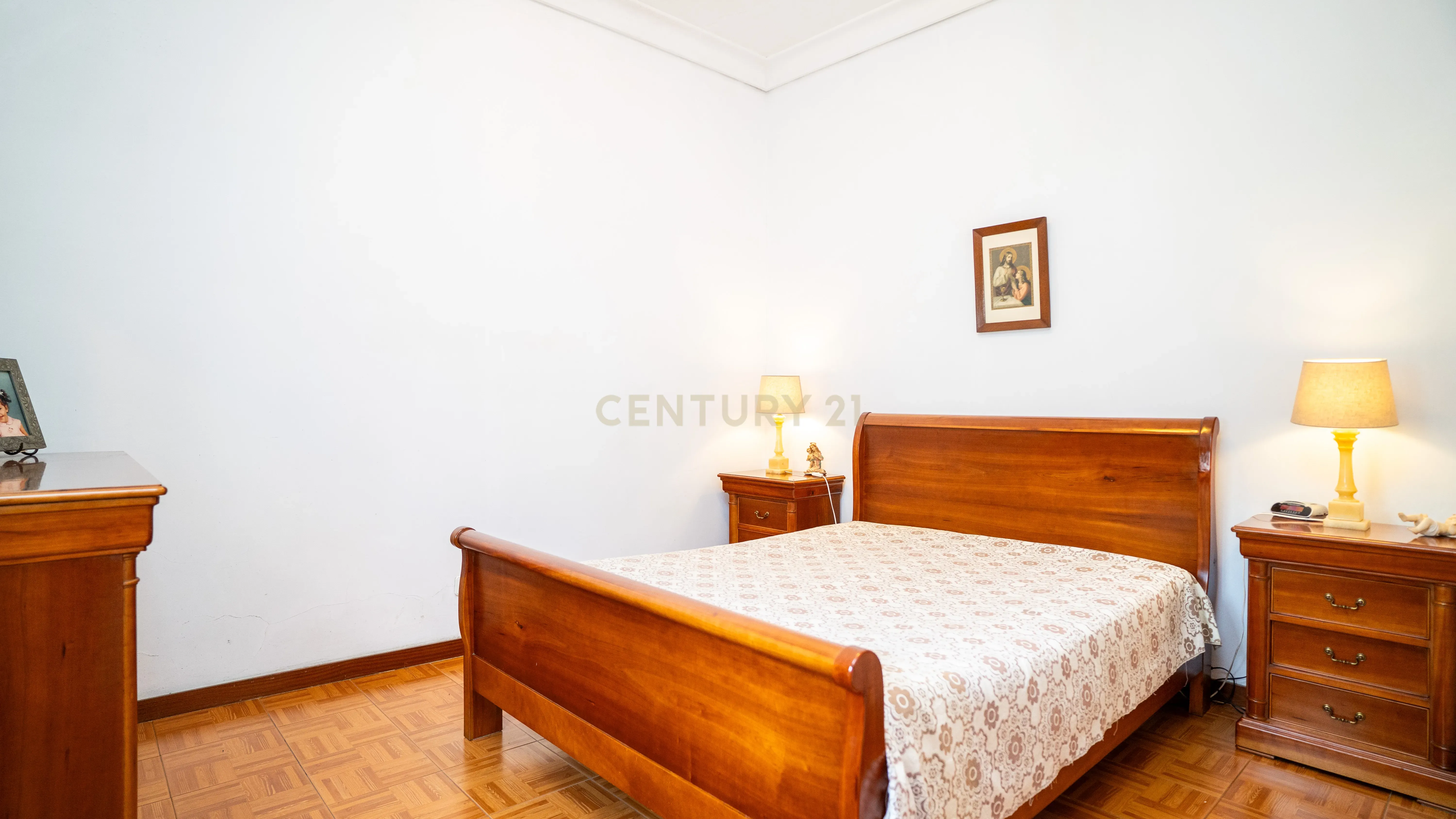 Moradia T6, na Rua 1 no Bairro de Belém, para modernizar em lote com 290m² - Image 21