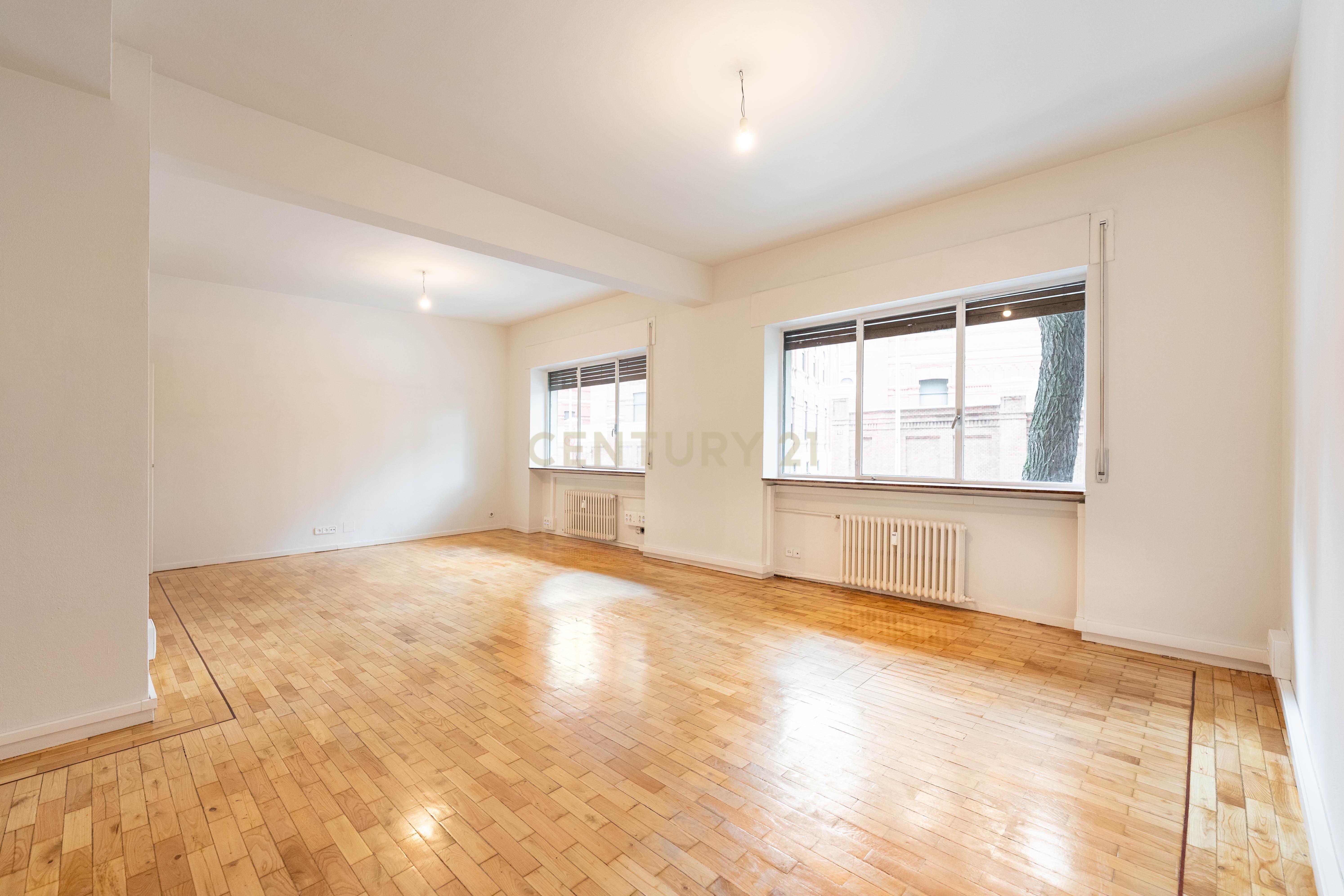 Piso exclusivo na zona residencial de Chamberi - Image 1