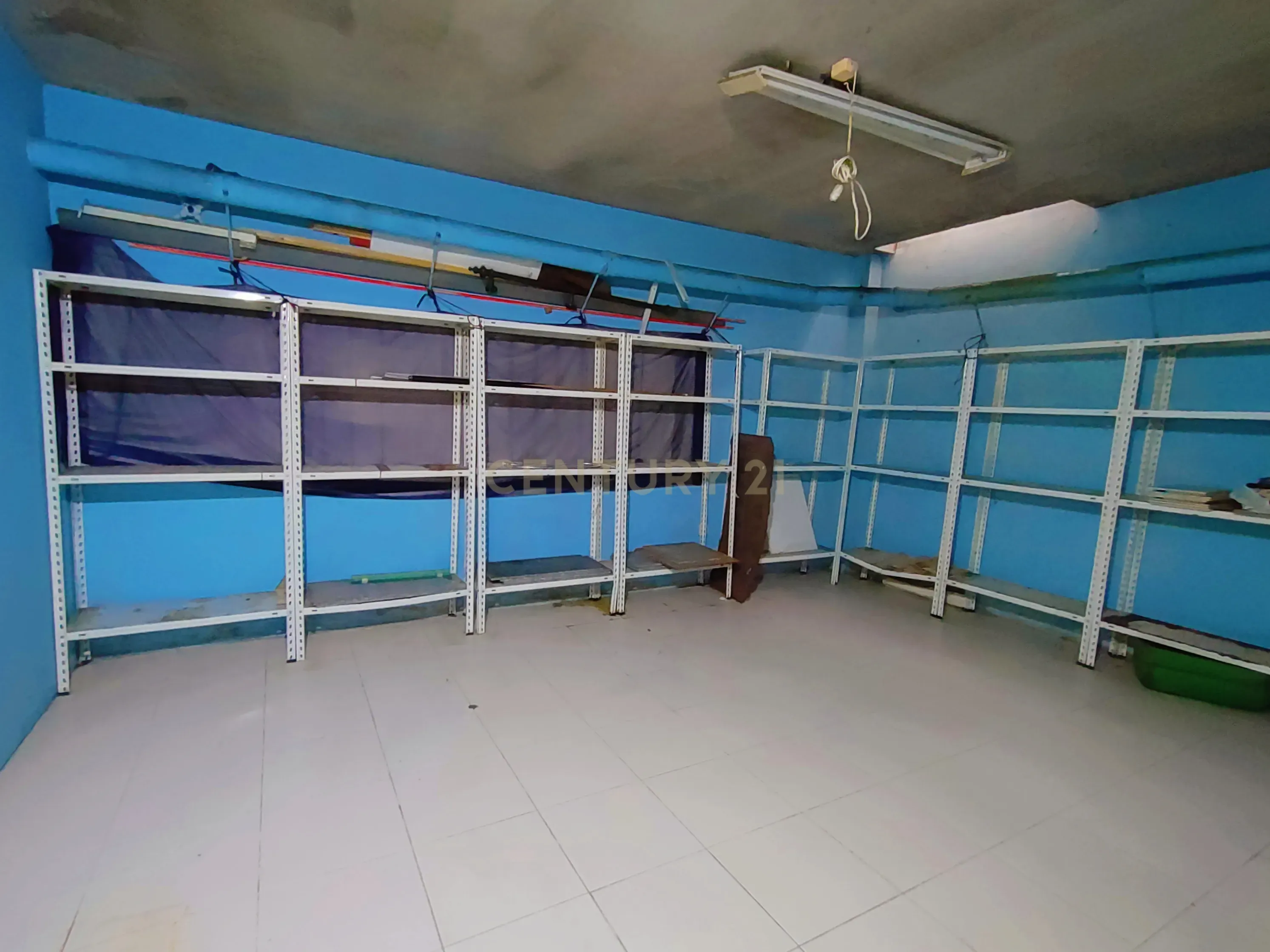 🏢 Loja com Cave para Comércio – Oportunidade Única em Azurara, Vila do Conde! 🏢 - Image 23