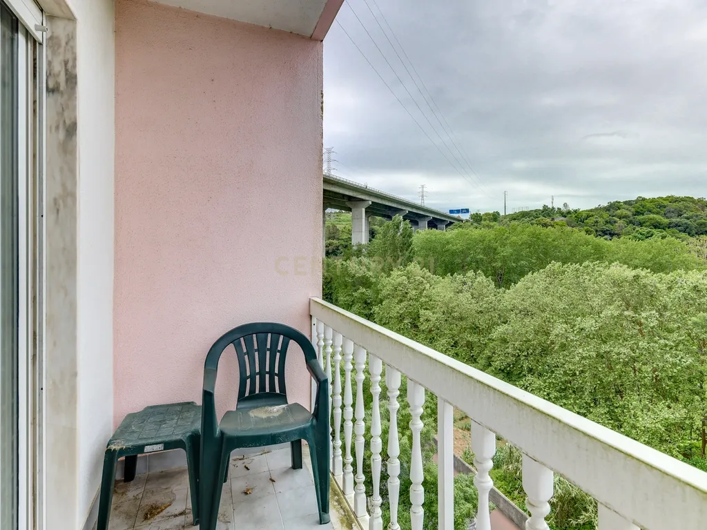 Apartamento T3 em Belas com 133m2 e box para uma viatura - Image 20