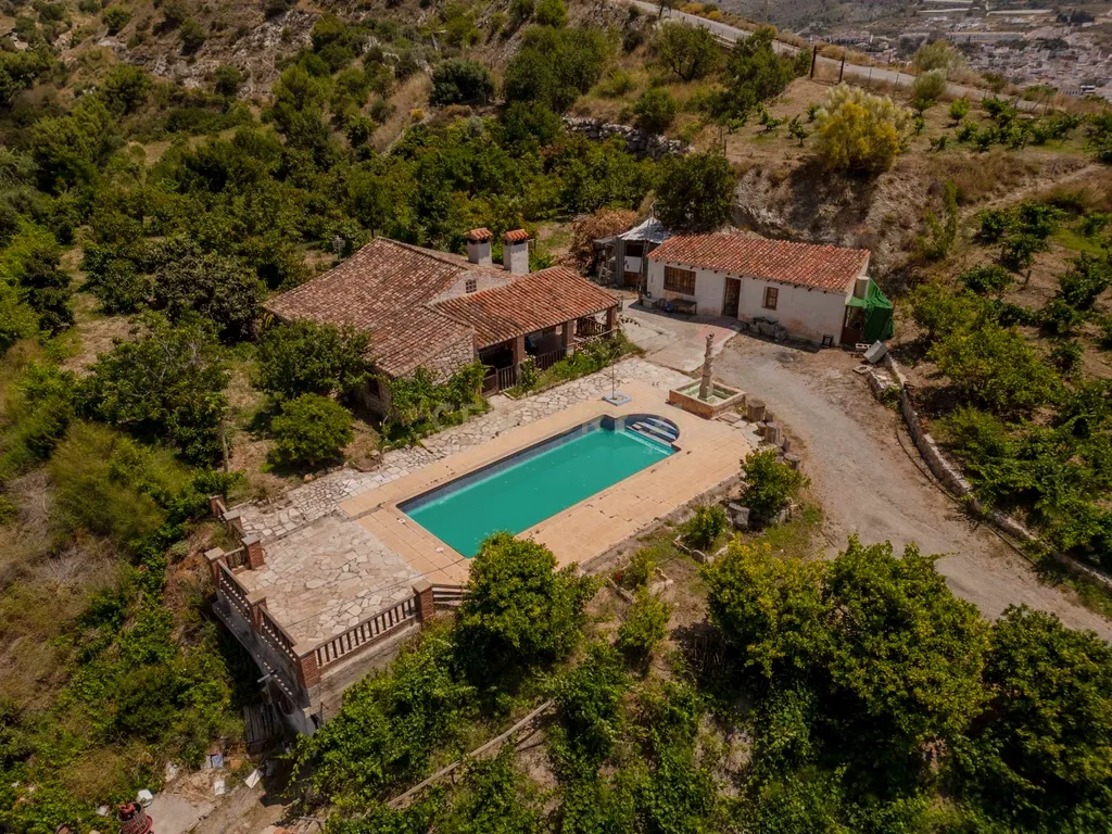 Casa T3 com Vista Panorâmica e Piscina em Granada, Andalucía - Image 1