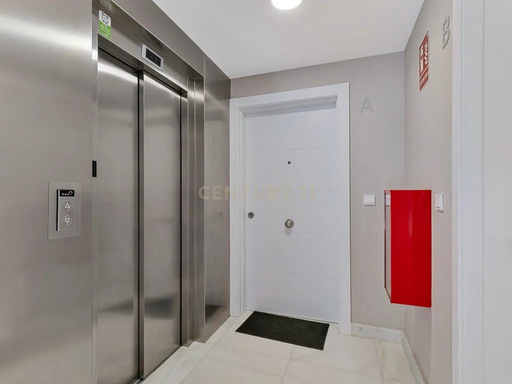 Apartamento com vista para o mar e Gibraltar - New Golden Mile, Estepona - Image 22