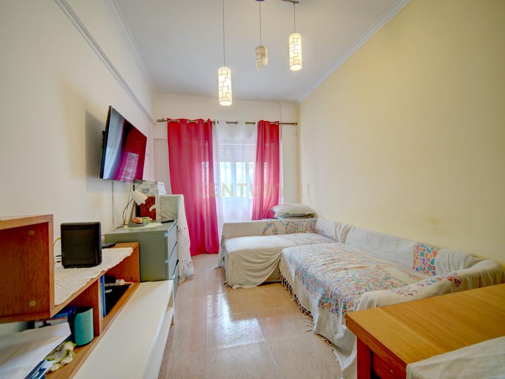 Apartamento T3 em Monte Abrãao: Localização e envolvente Privilegiadas - Image 7