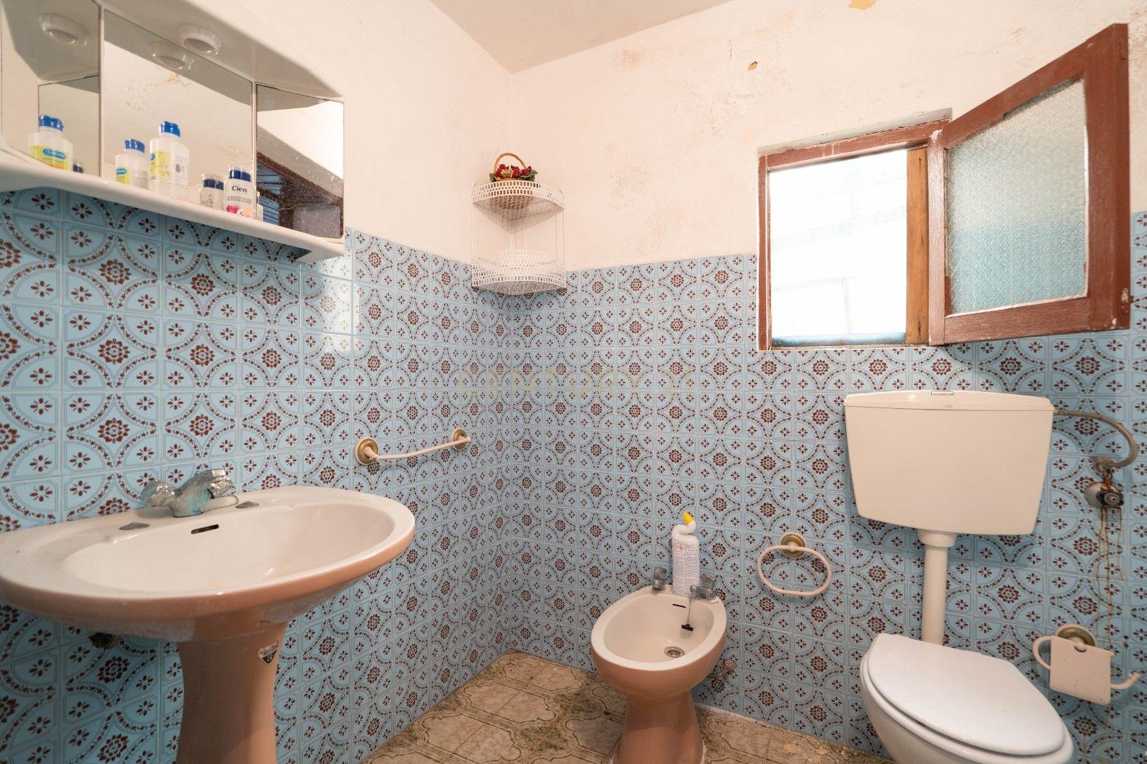 Fotografia 9 de Casa para Recuperação em Vila Nova do Ceira, Góis