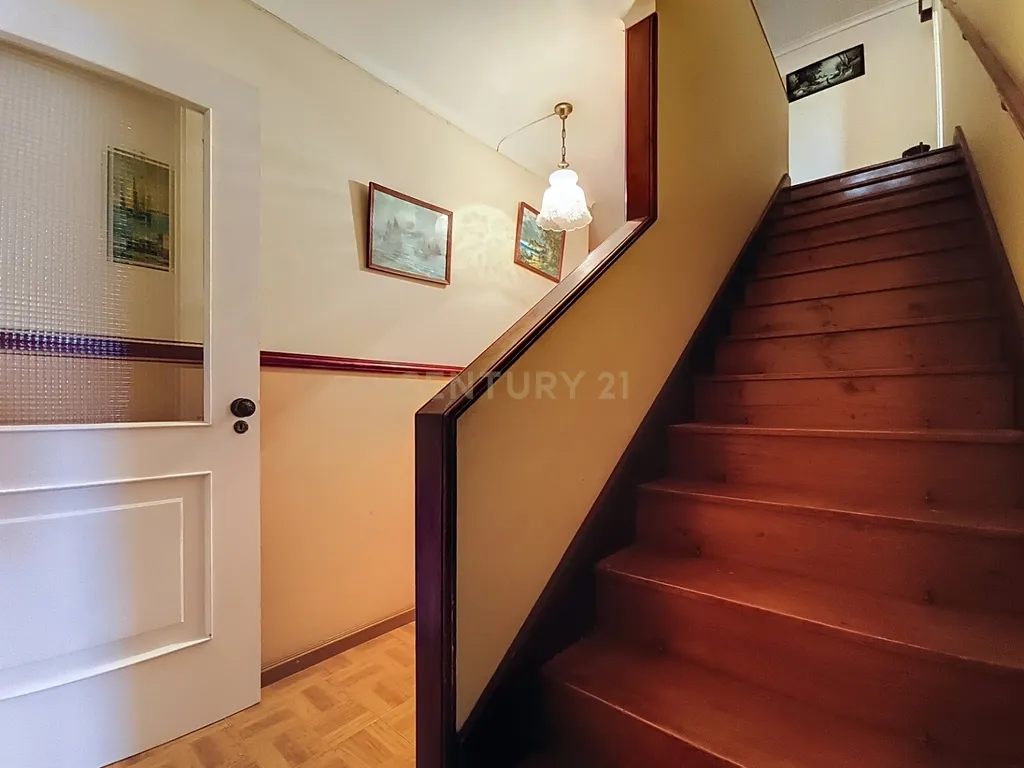 Moradia com Potencial em Arrifes – Ponta Delgada - Image 3