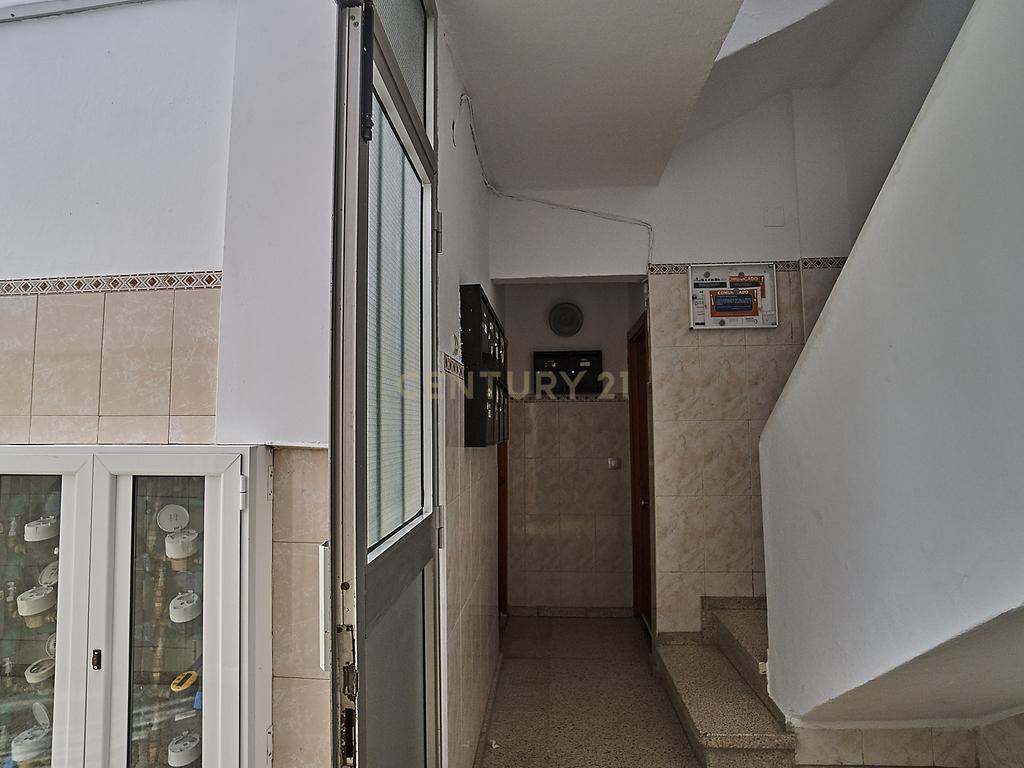  - Image 20