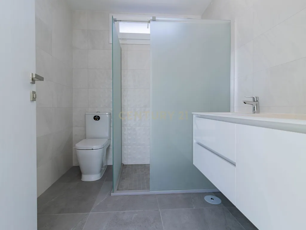 Moradia Contemporânea T3 Construção Nova em Fátima, Ourém - Image 10