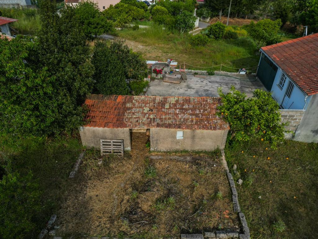 Moradia para Reabilitar com Terreno de 2.590m² em Gatões – Montemor-o-Velho - Image 16