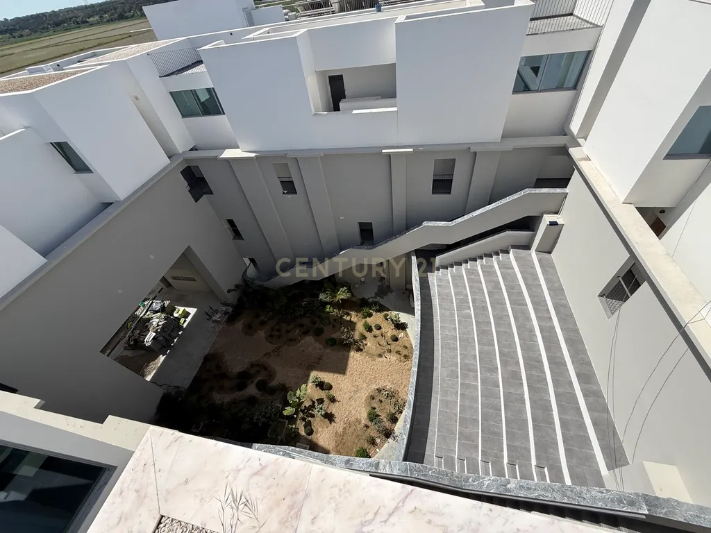 Apartamento Triplex T2 com Piscina Privada no Coração de Alcácer do Sal - Image 19