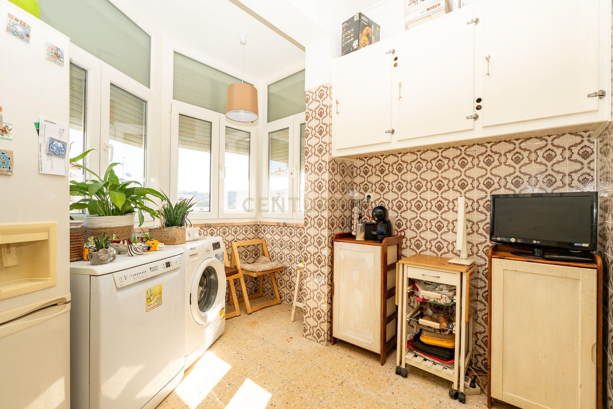 Fotografia 7 de Apartamento T2 na Povoa de Santo Adrião  com Excelente Localização e Conforto