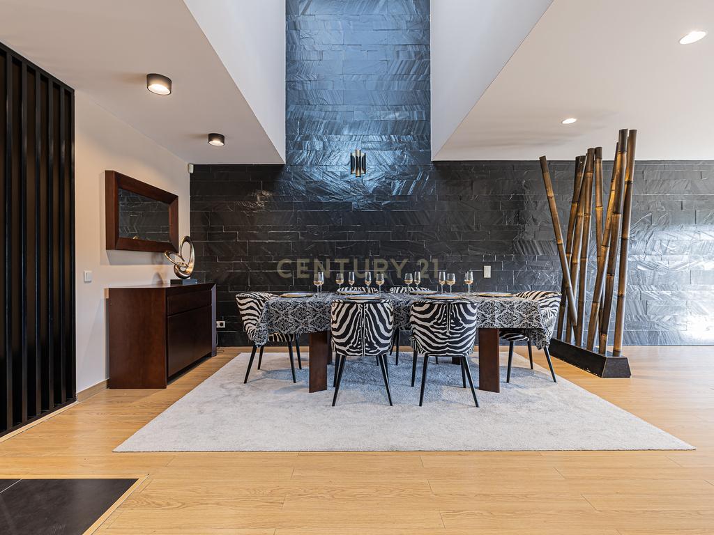 ✨ Moradia T4 de Luxo em Condomínio Exclusivo – Santo Antão do Tojal, Loures - Image 5