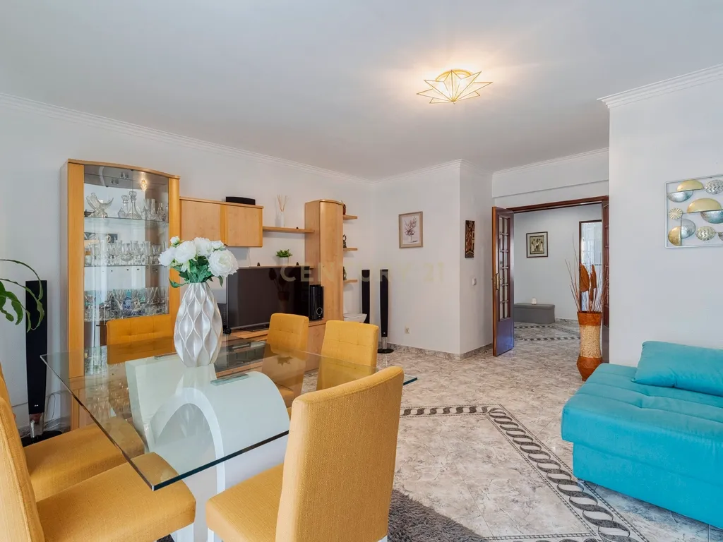 Apartamento T3 São Francisco Xavier Exelentes áreas - Image 2