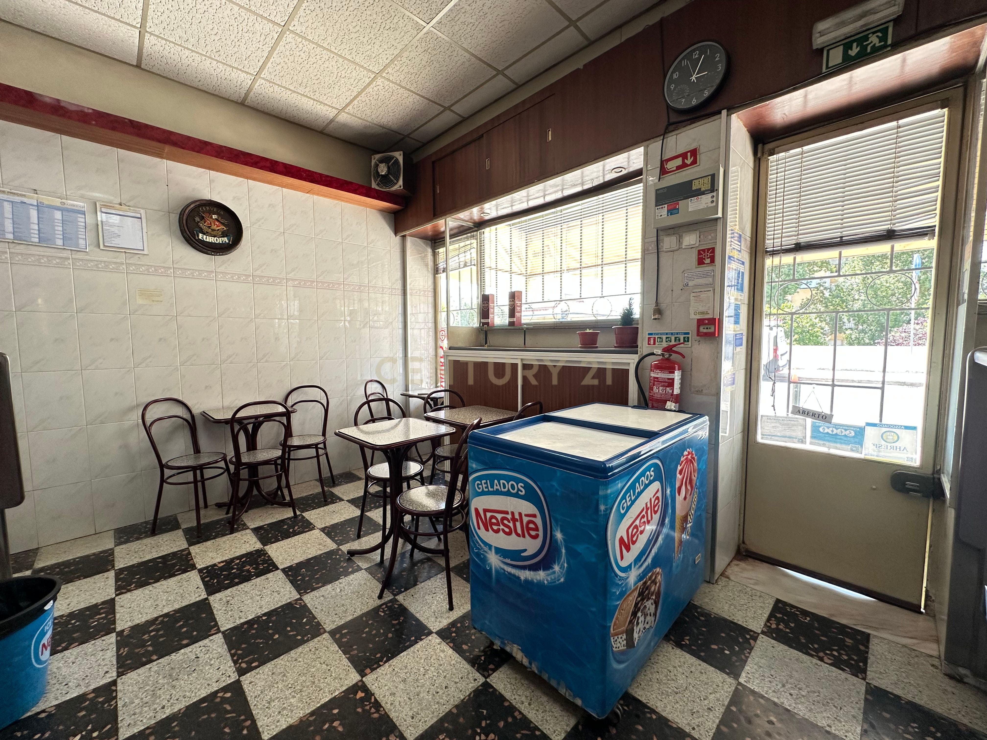 Fotografia 12 de Trespasse — Café & Charcutaria | Lumiar | Lisboa