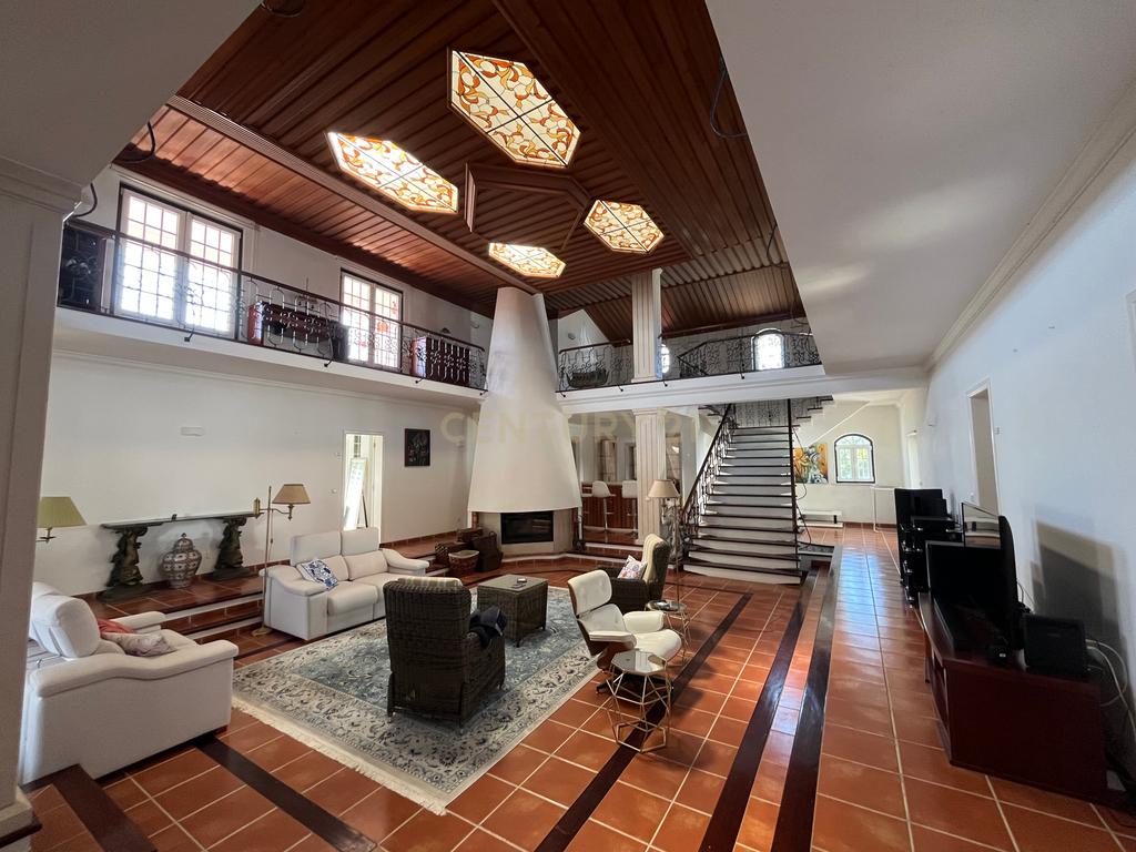 Moradia com 5 quartos em Vale Covo, Bombarral, com jardim, piscina, barbecue, adega e várias zonas de lazer - Image 23