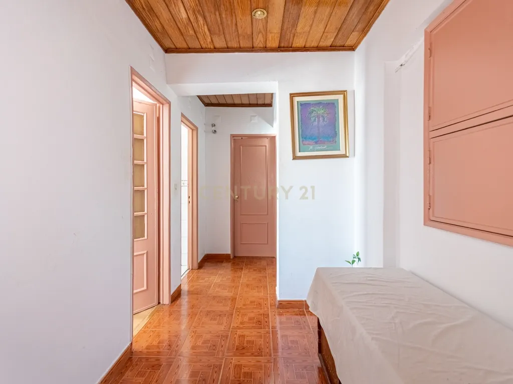 Apartamento T2+1 na Arroja com Varanda e Elevador - Image 8