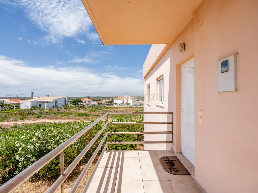Apartamento T2 com Vista Mar em Sagres, Vila do Bispo - Image 16