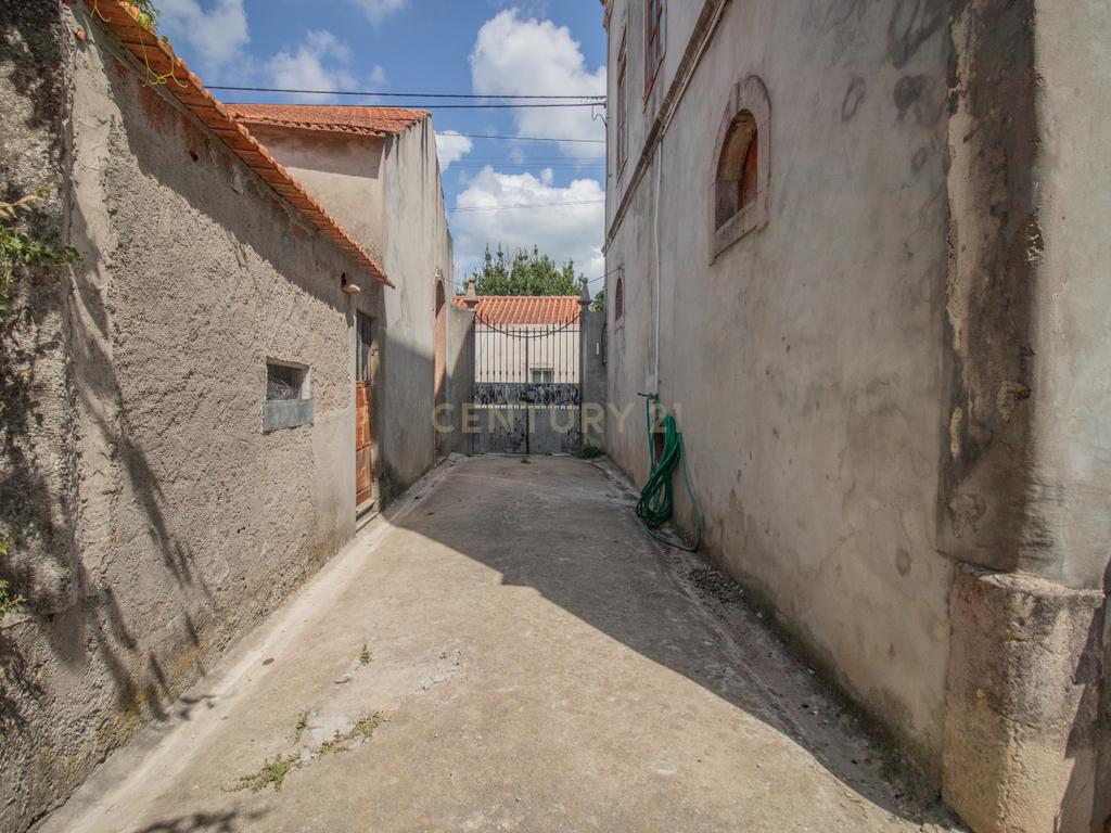 Casa Senhorial Centenária - Image 36