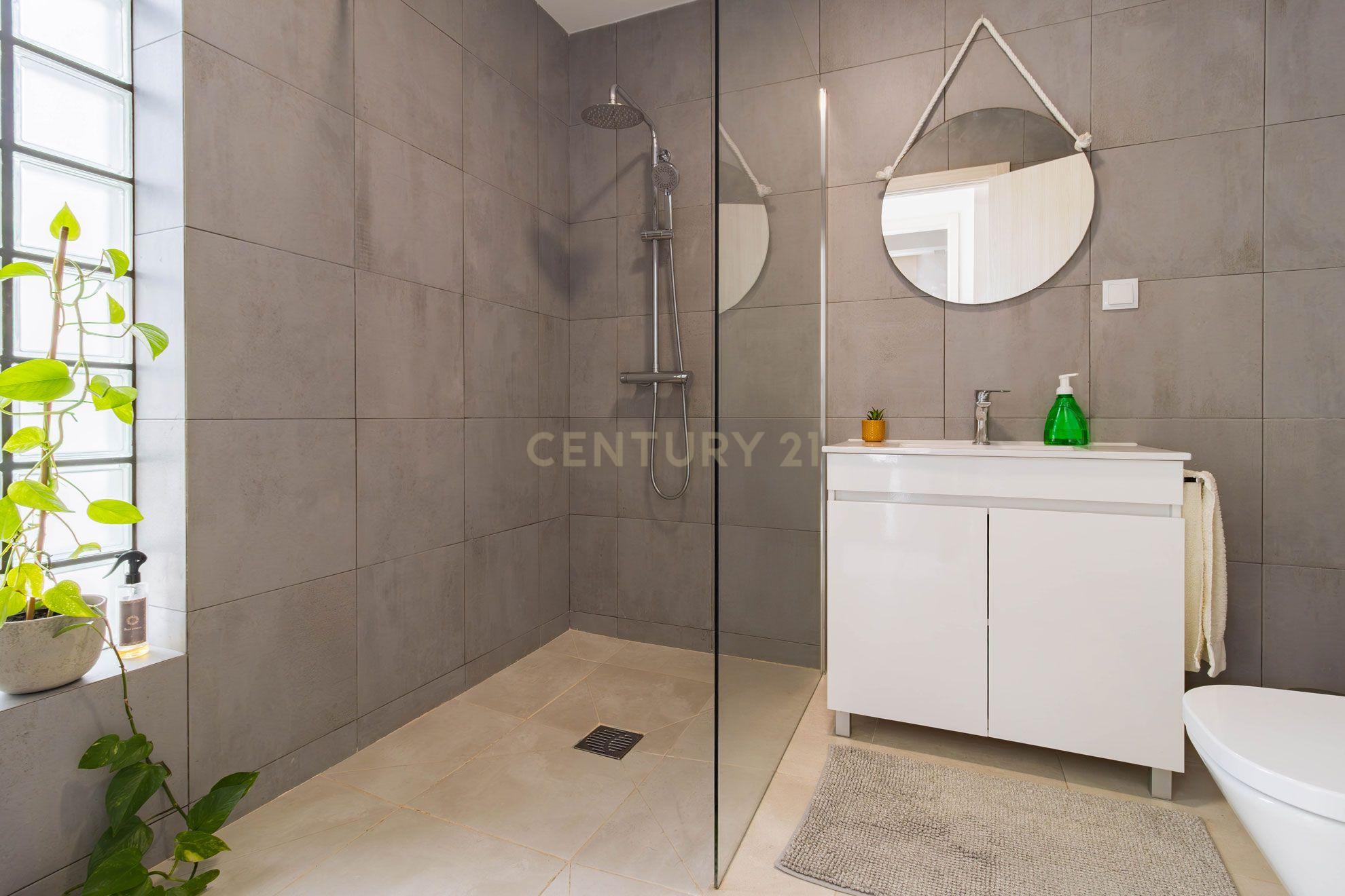 Fotografia 11 de Excelente Moradia T4 Exclusiva com Vista Mar