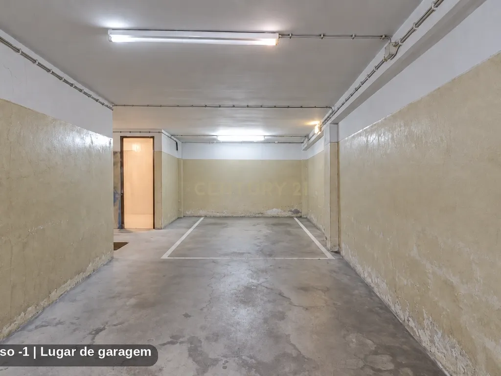T3+2 Duplex renovado no Carvalhido, Porto | 147 m² - Image 49