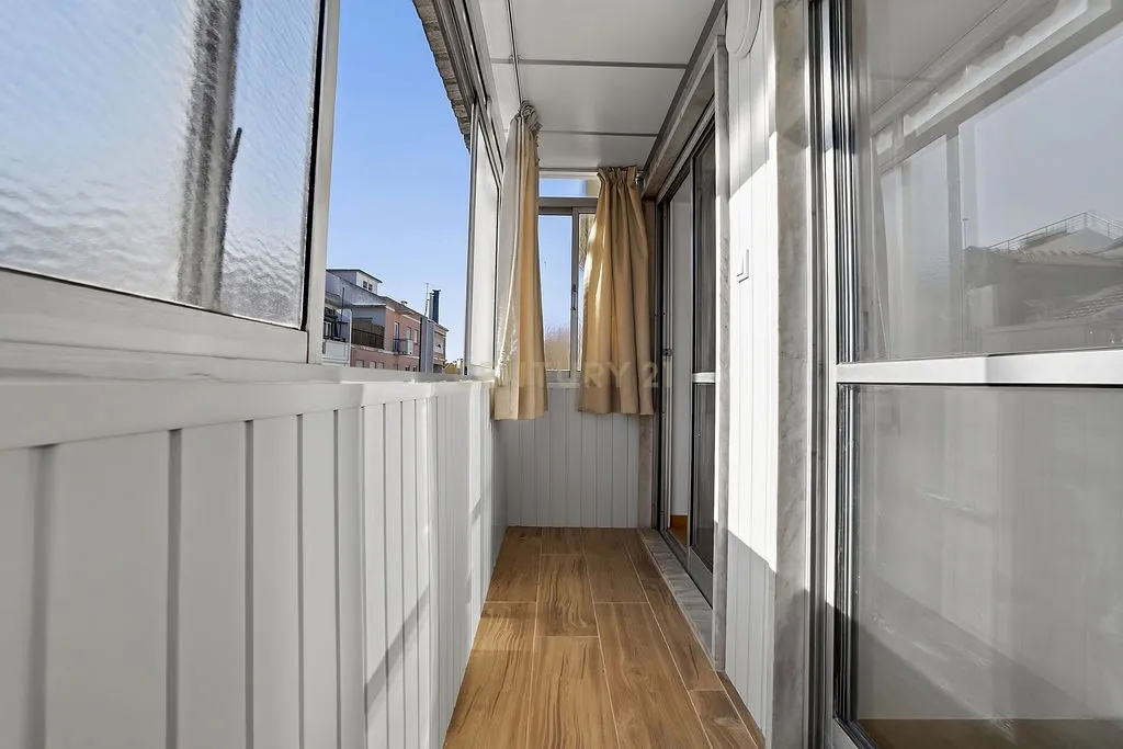 T1 Renovado em Campo de Ourique, Lisboa - Image 35