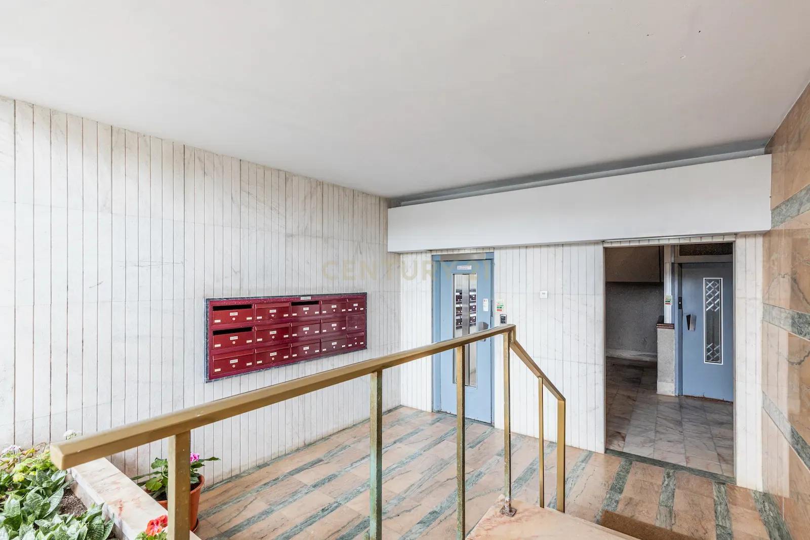 Apartamento T3 Totalmente Renovado com Excelente Localização em Lisboa - Image 22
