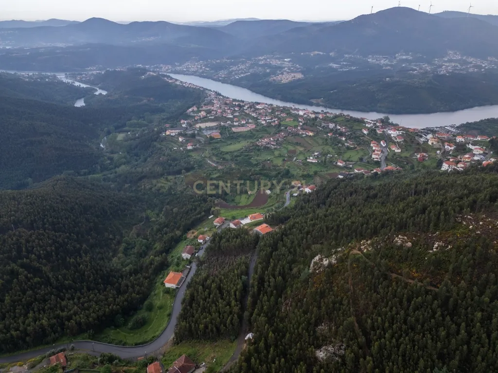 Terreno para Construção com Projeto Turístico e Vista Rio Douro – Castelo de Paiva - Image 12