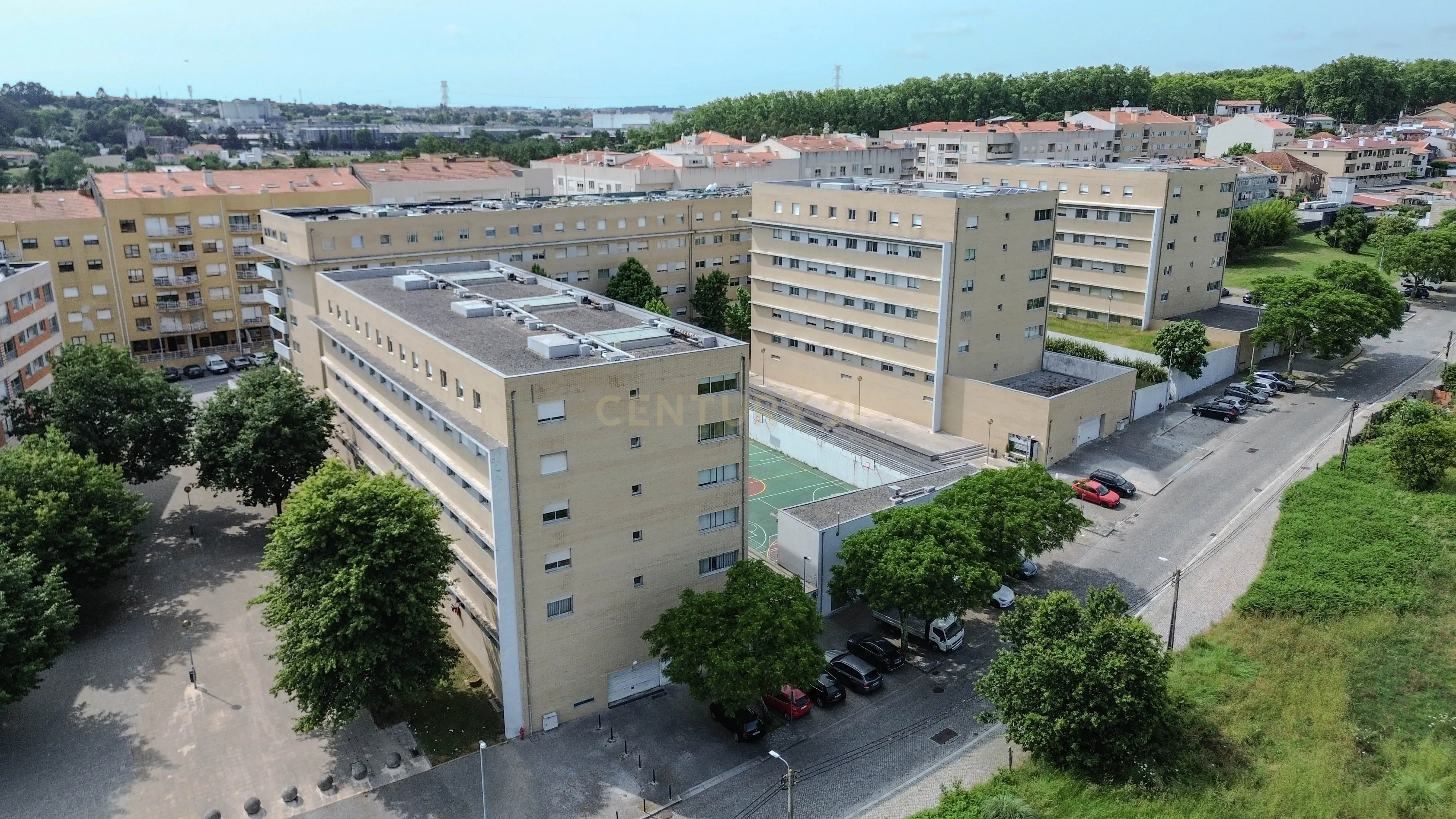 Apartamento T2, garagem, arrumos, ultimo piso – Ponte da Pedra, Matosinhos - Image 15