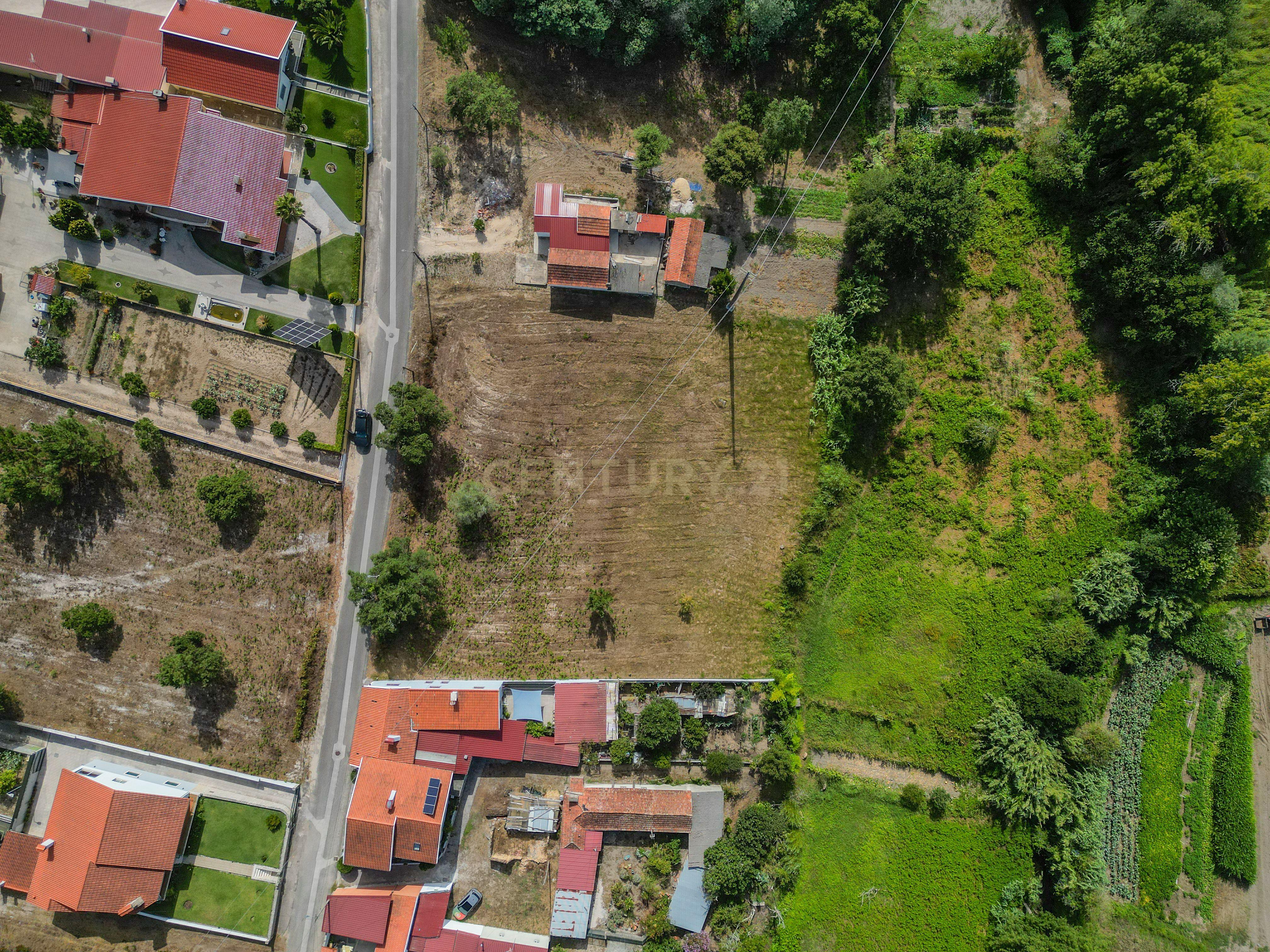 Fotografia 2 de Terreno com cerca de 2.700 m² em Casal dos Chouriços, Moinhos da Gândara, Figueira da Foz.