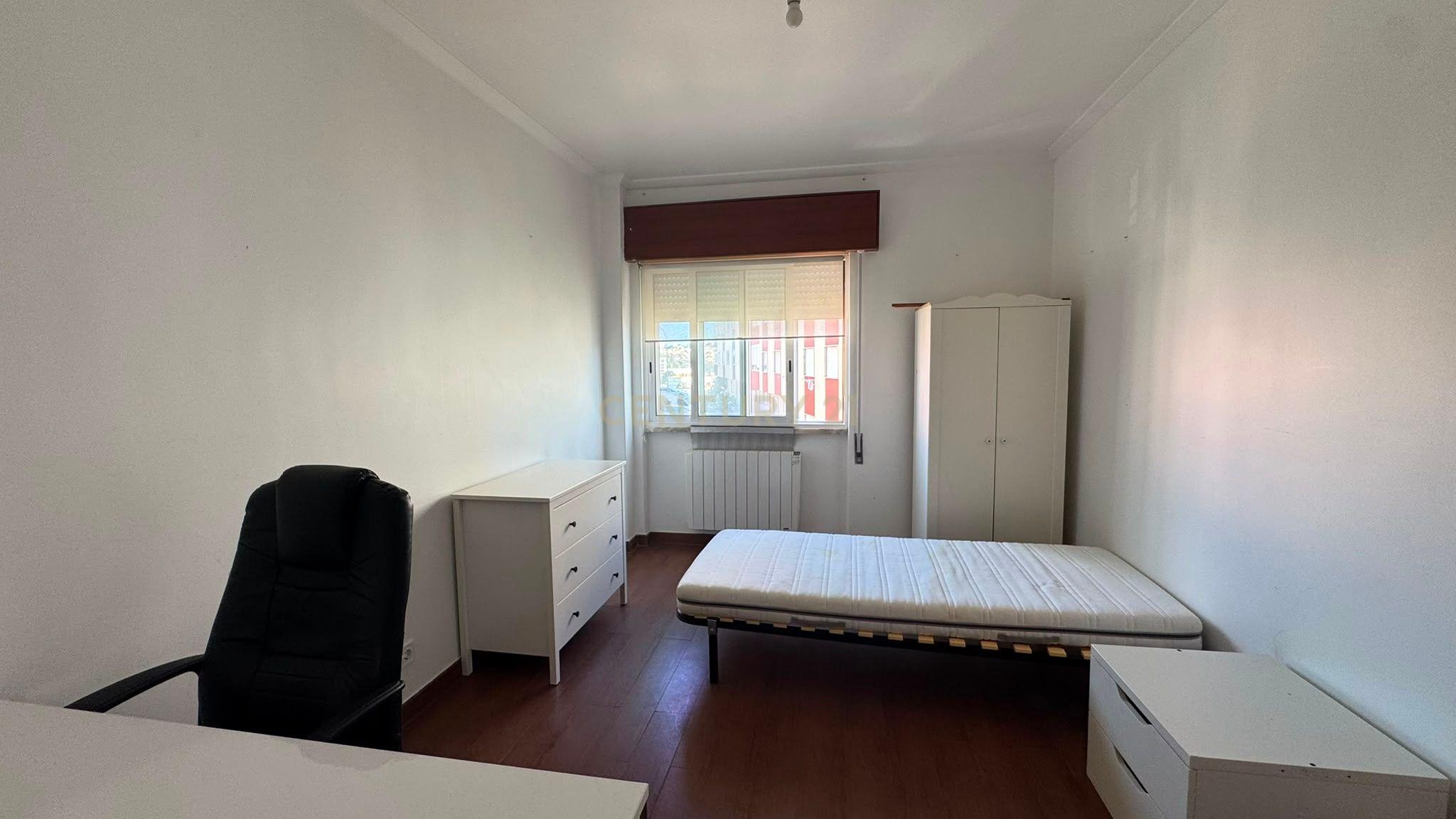 Fotografia 9 de Apartamento T4 para Arrendamento | Mina de Água – Amadora